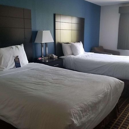 Baymont Inn & Suites Richmond Bagian luar foto