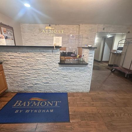 Baymont Inn & Suites Richmond Bagian luar foto