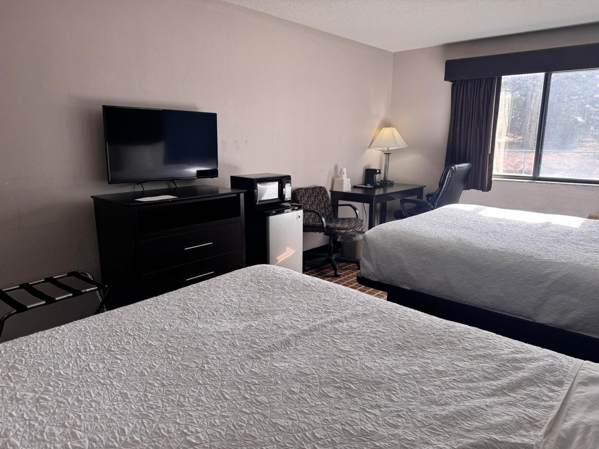 Baymont Inn & Suites Richmond Bagian luar foto
