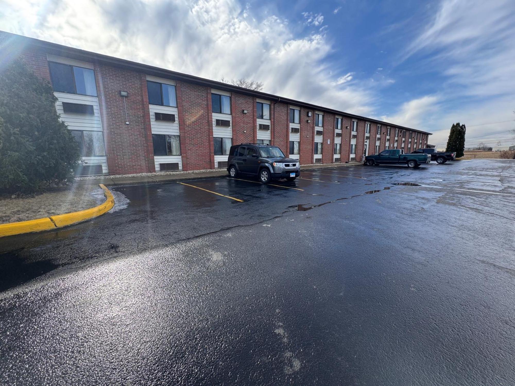 Baymont Inn & Suites Richmond Bagian luar foto