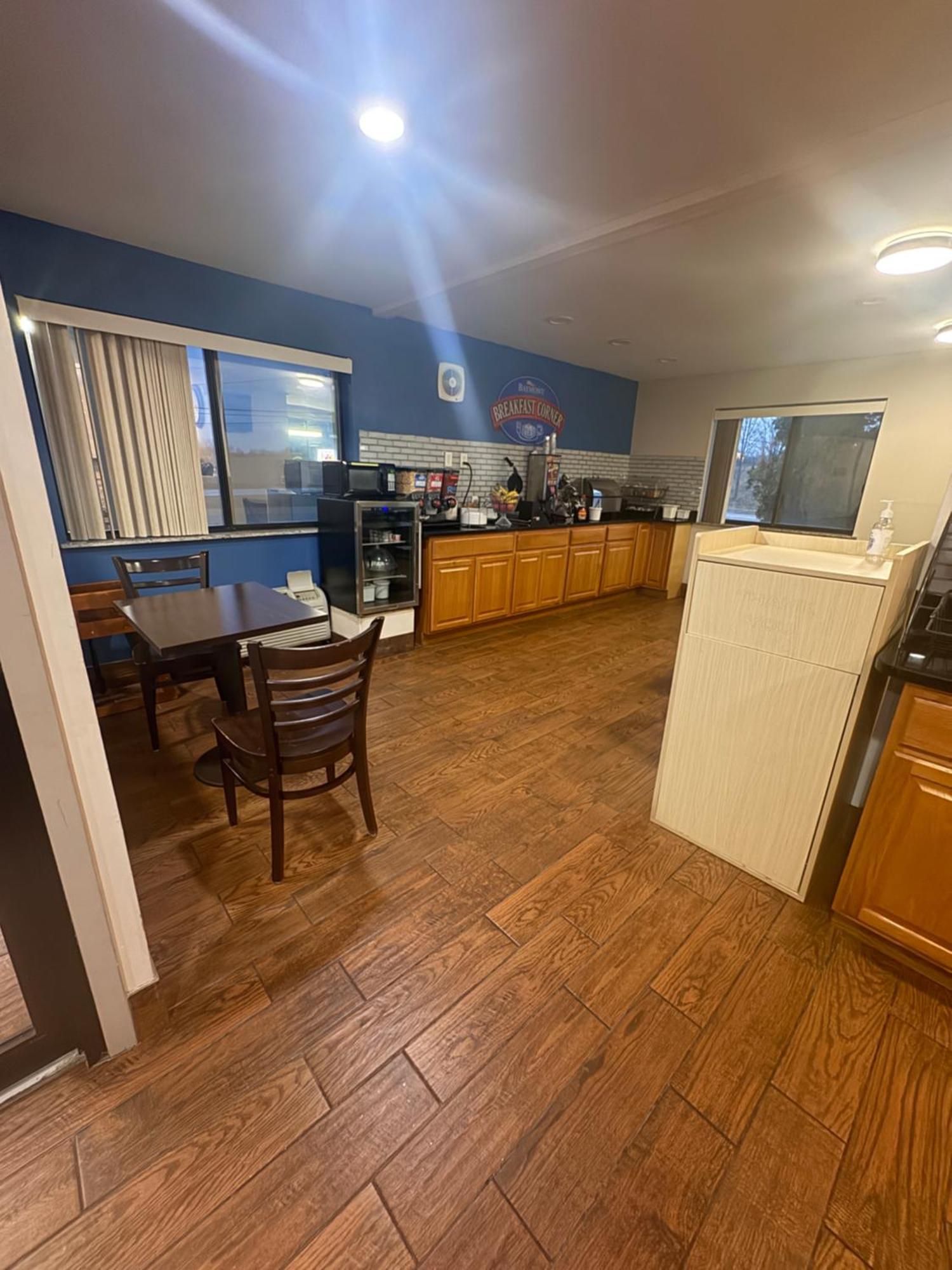 Baymont Inn & Suites Richmond Bagian luar foto