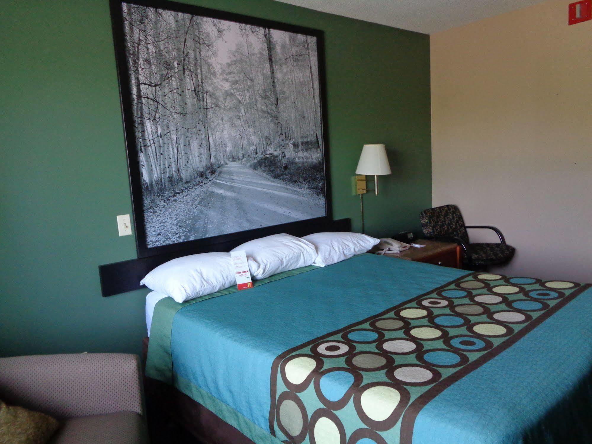 Baymont Inn & Suites Richmond Bagian luar foto